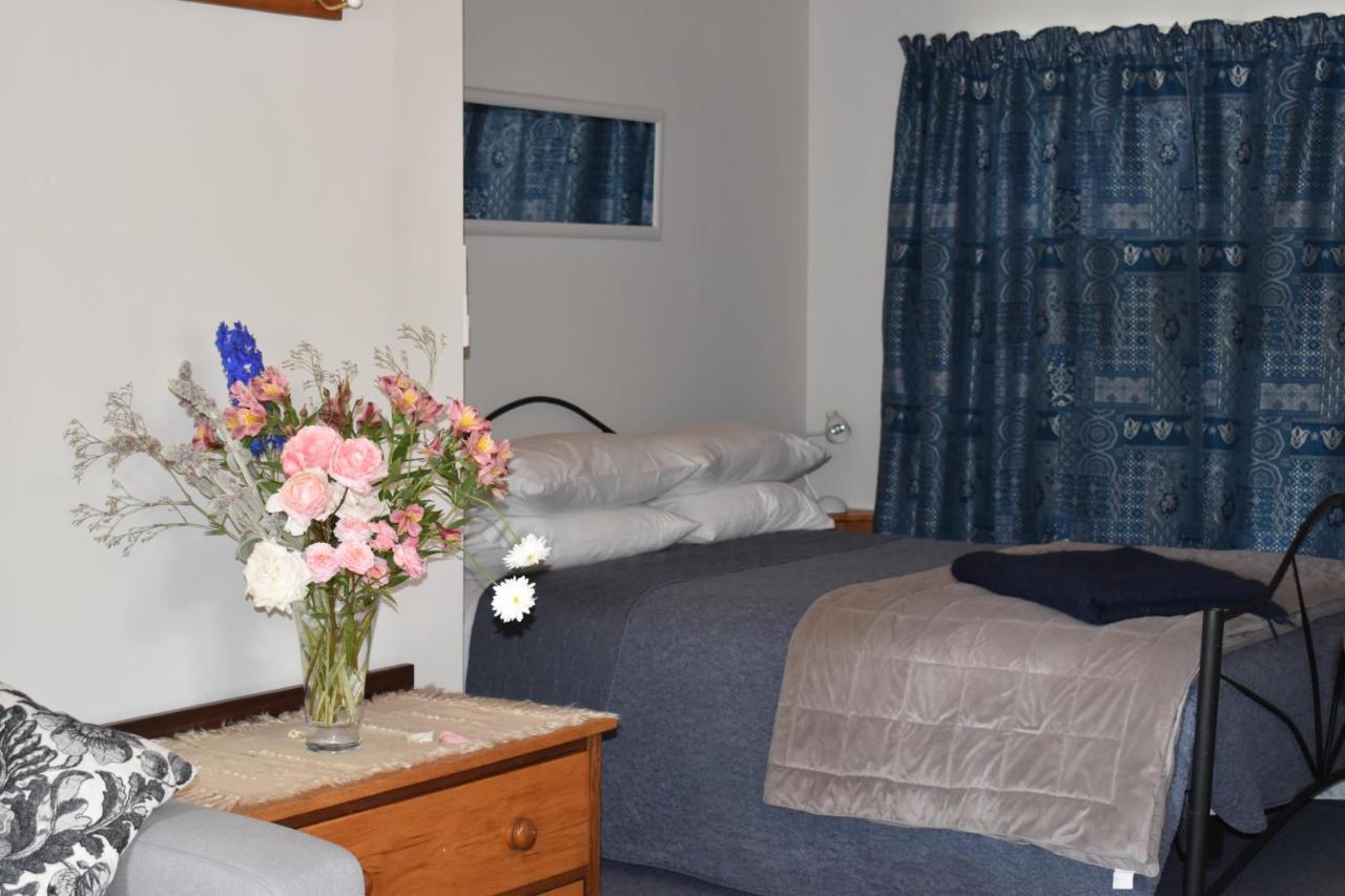 Olivista Bed & Breakfast Masterton Exterior foto